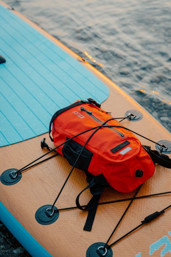 Wanderer 13-liter Dry Hydration Pack - Image 12